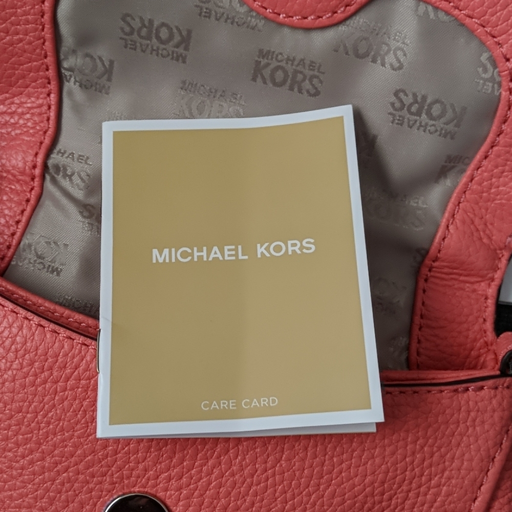 Michael kors coral crossbody - Picture 7 of 7